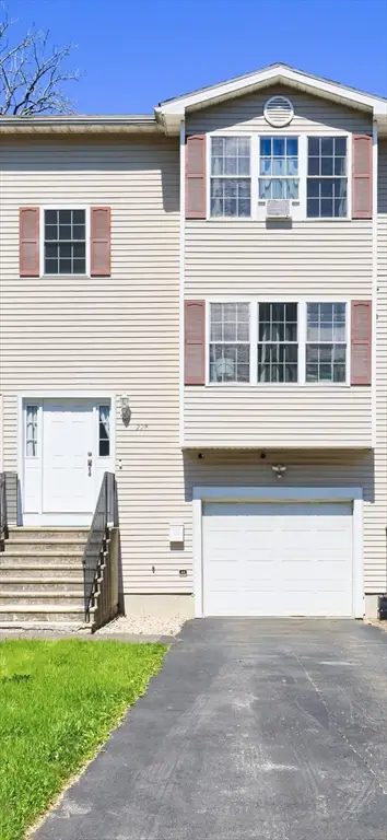 22B Bancroft St #B, Worcester, MA 01610 - #2