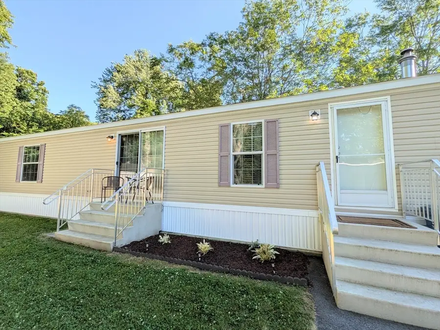 36 Presidential Circle, Warren, MA 01083 - #3