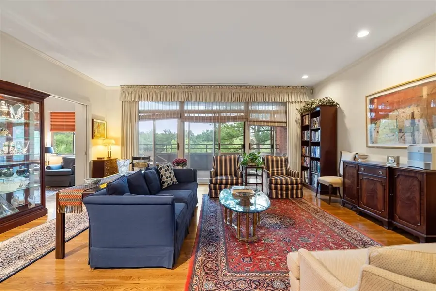 99 Florence #20-4B, Newton, MA 02467 - #3