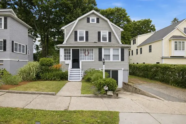 11 Crescent Hill Ave, Lexington, MA 02420