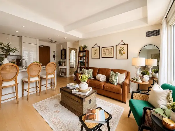 133 Seaport Blvd #1207, Boston, MA 02210