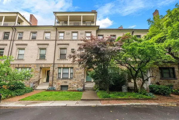 7 Regent Cir #3, Brookline, MA 02445