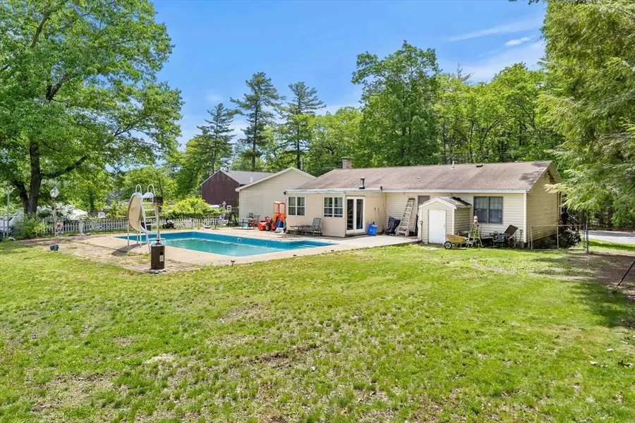 25R Beacon St, Amesbury, MA 01913 - #3