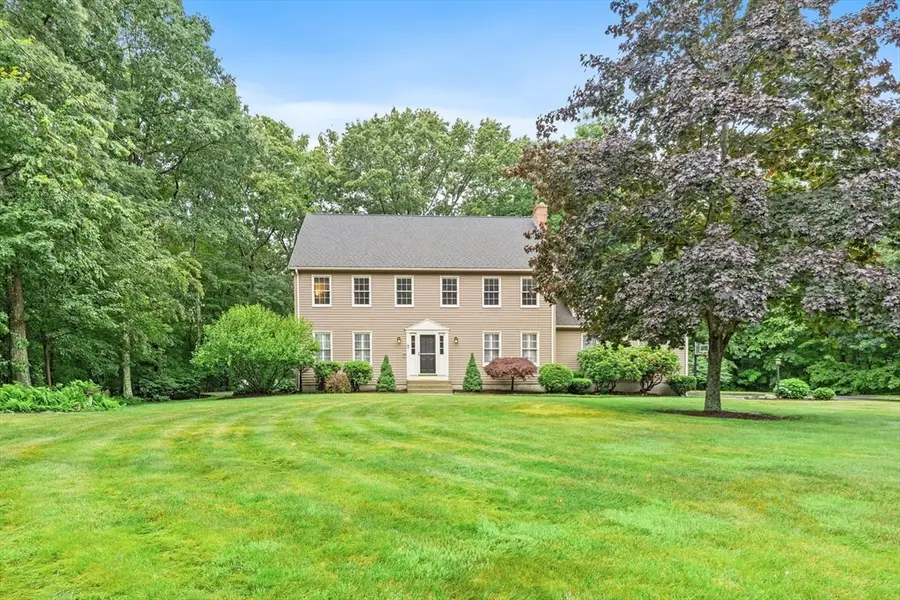 39 Jackson Cir, Franklin, MA 02038 - #2