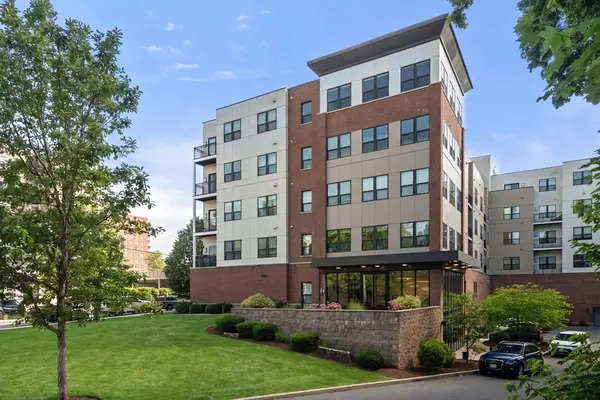 999 Hancock St #313, Quincy, MA 02169