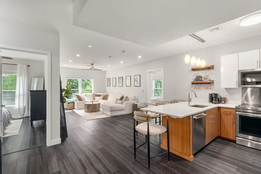 999 Hancock St #313, Quincy, MA 02169 - #3