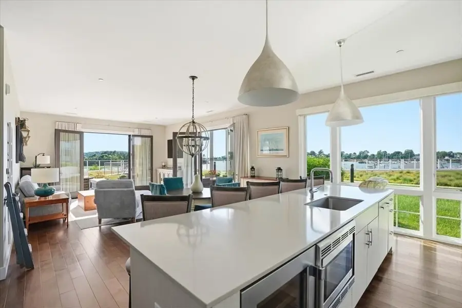 10 Shipyard Dr #212, Hingham, MA 02043 - #2