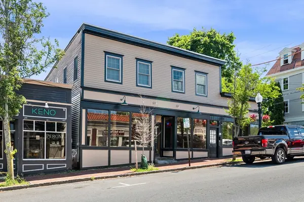 14-16-18 Friend St, Amesbury, MA 01913
