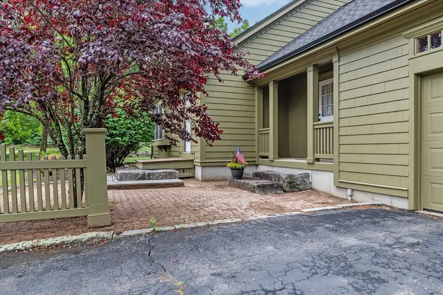2 Sherwood Dr, Spencer, MA 01562 - #2