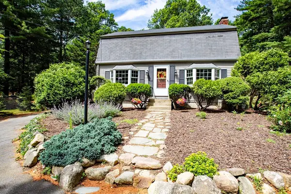 1115 Forest St, Marshfield, MA 02050