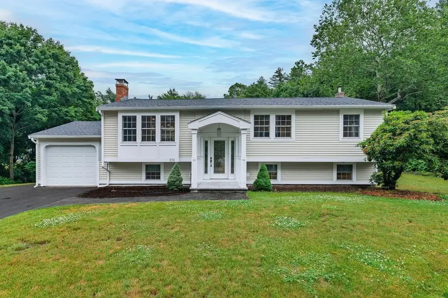 254 Winter Street, Hanover, MA 02339 - #2