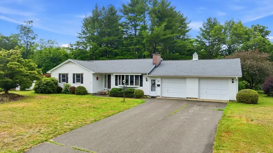 48 Hickory Dr, Northampton, MA 01062 - #2