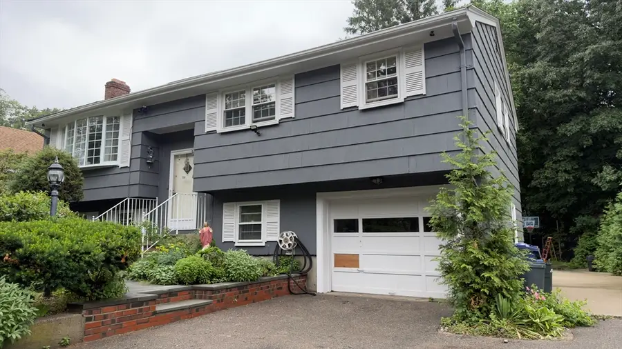 260 Pearl St, Brockton, MA 02301 - #2