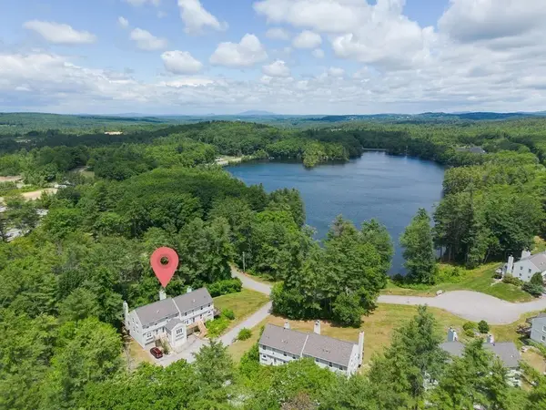 2 S Cove Rd #2, Hubbardston, MA 01452