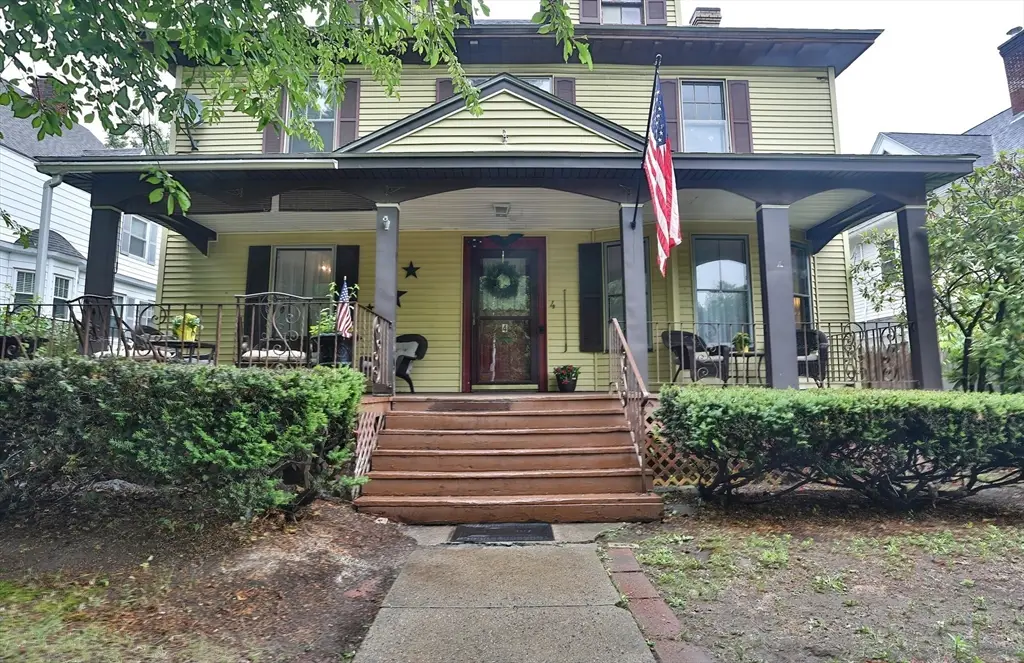 4 Trowbridge Rd, Worcester, MA 01609 - #1