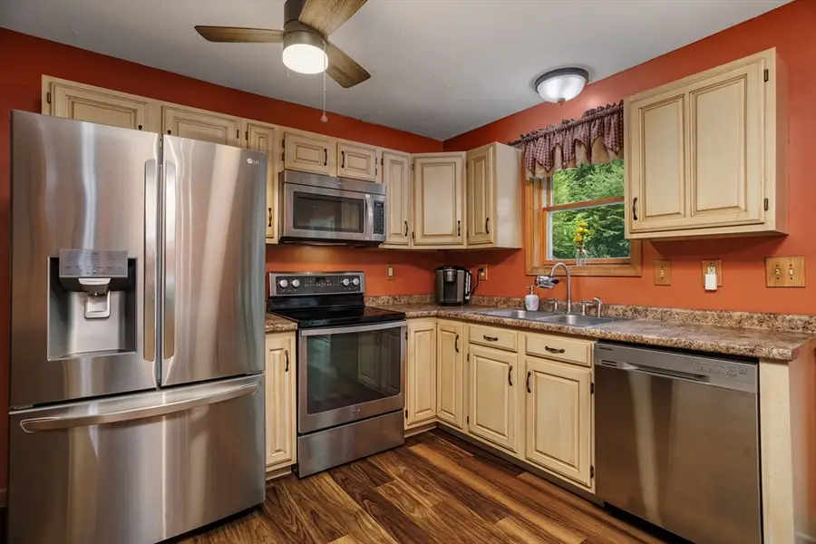 40 Lake Mattawa Road, Orange, MA 01364 - #3