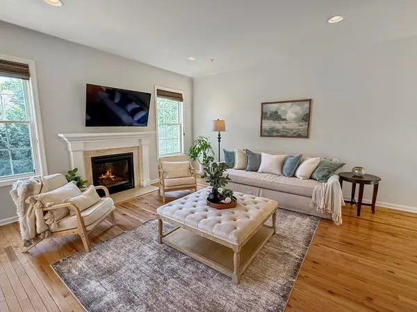 11 Crispwater #11, Hopkinton, MA 01748