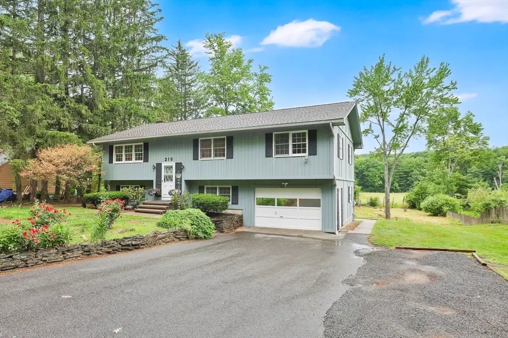 210 Strong St, Amherst, MA 01002 - #1
