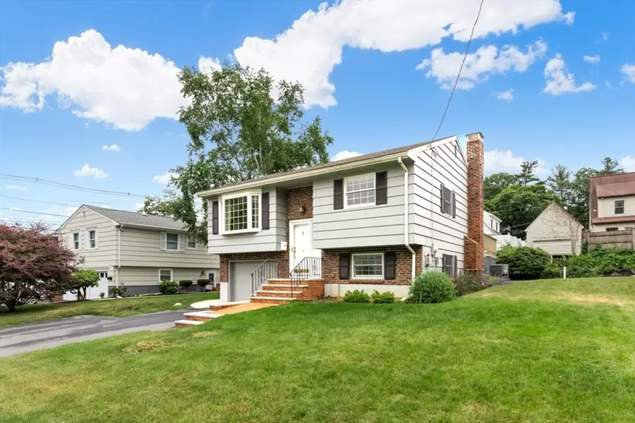 4 Rossmore Rd, Lynnfield, MA 01940 - #2