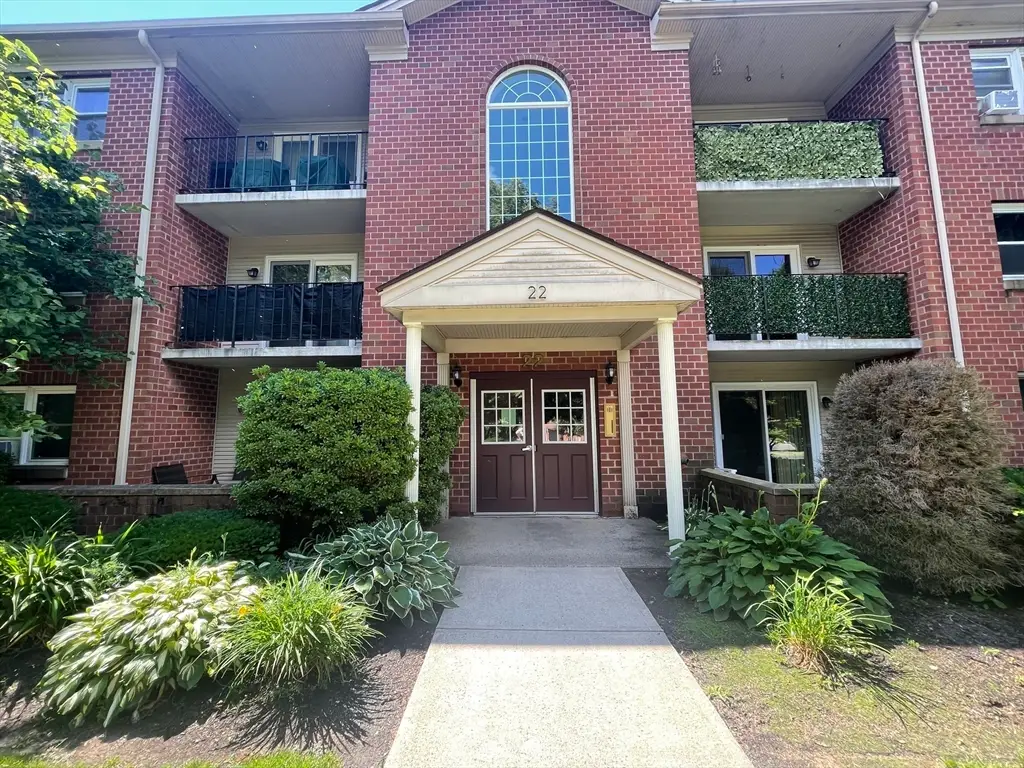 22 Maple Crest Circle #D, Holyoke, MA 01040 - #1