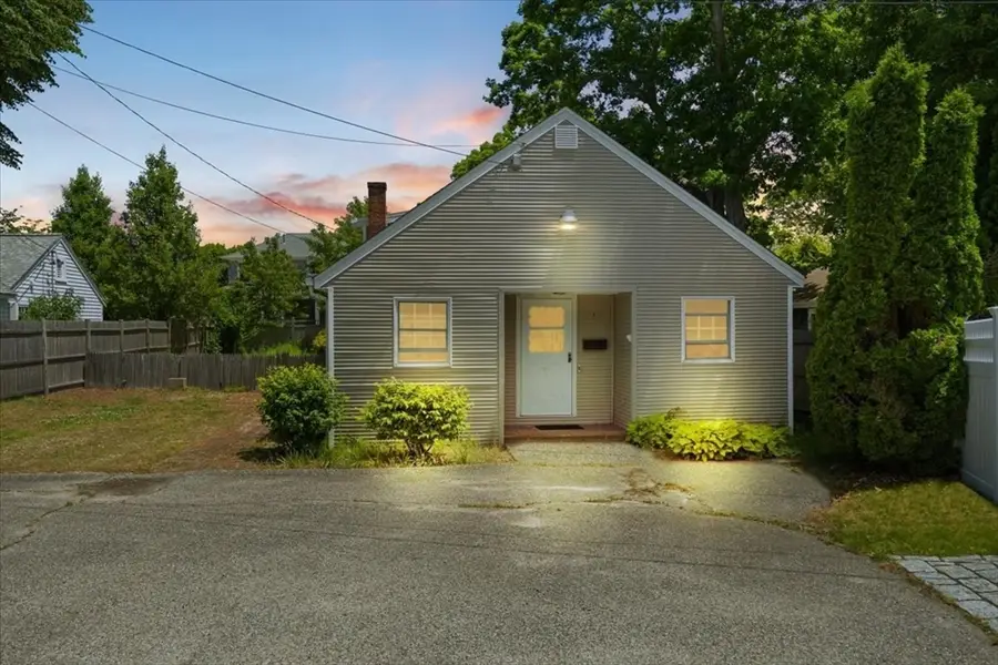 47 Little Rock Ave, Falmouth, MA 02540 - #2
