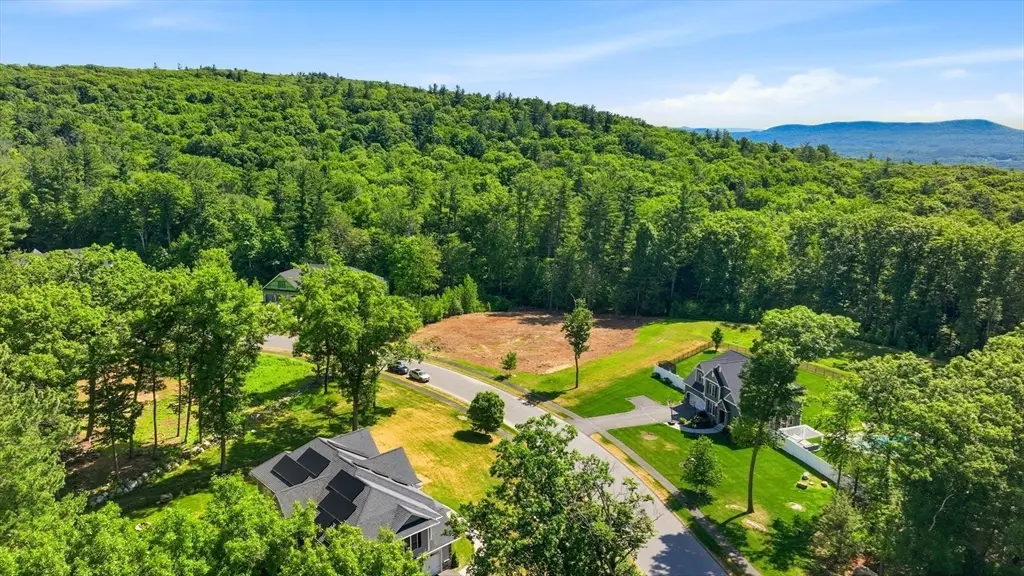 7 Quigley Rd, Southampton, MA 01073 - #1