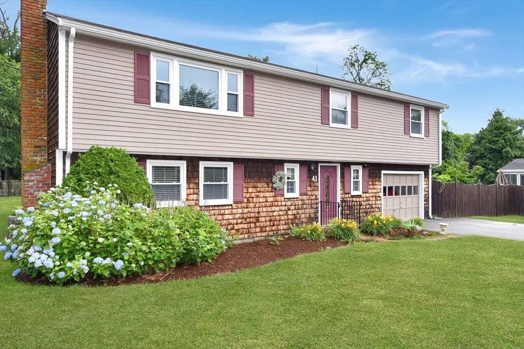 41 Constantine Dr, Marshfield, MA 02050 - #1