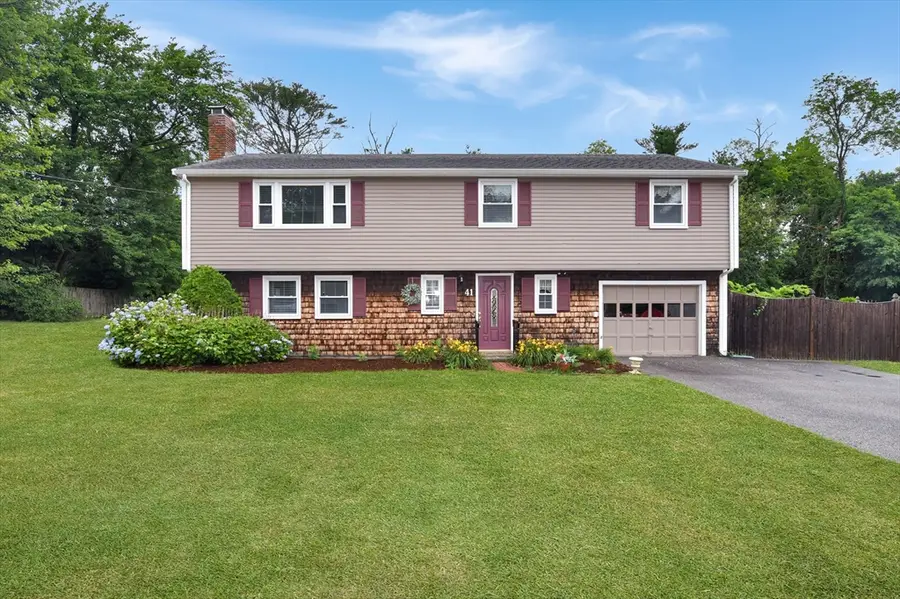 41 Constantine Dr, Marshfield, MA 02050 - #2