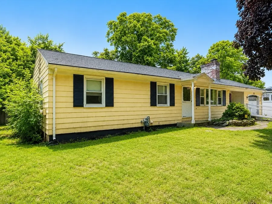 17 Vincent Dr, West Springfield, MA 01089 - #3