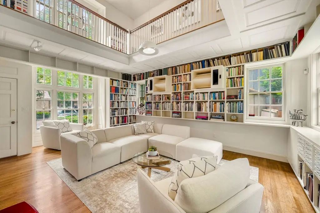 10 Traill St, Cambridge, MA 02138 - #1