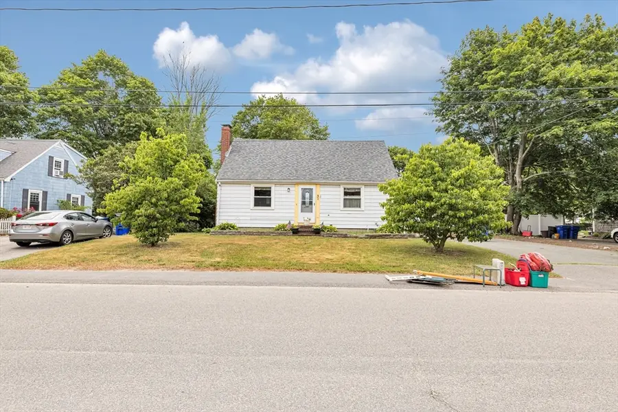 31 Delprete Ave, Rockland, MA 02370 - #2