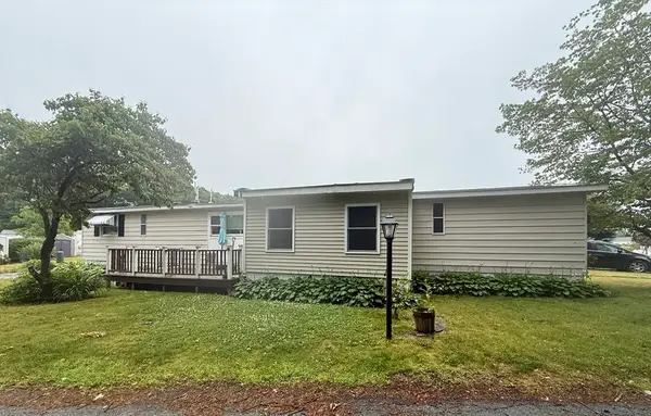 18 Taunton St #34, Plainville, MA 02762