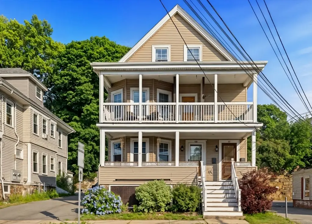 51 New Ocean St #3, Swampscott, MA 01907 - #1