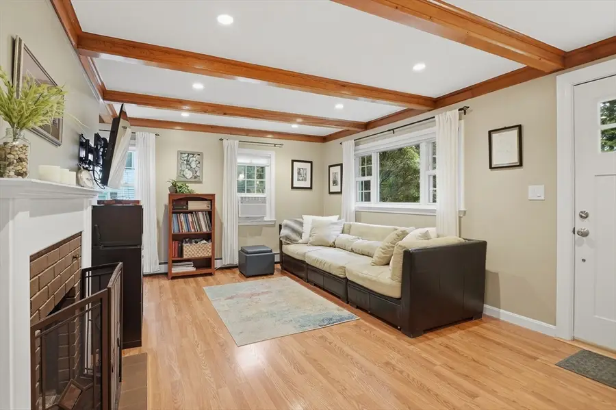 67 Crescent Street, Shrewsbury, MA 01545 - #3