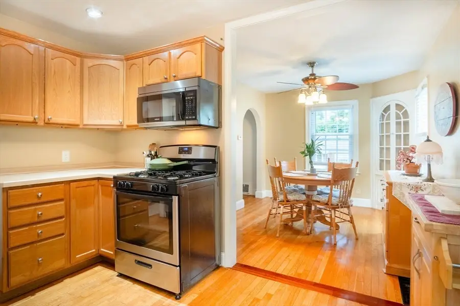 43 Ellsworth Ave, Springfield, MA 01118 - #3