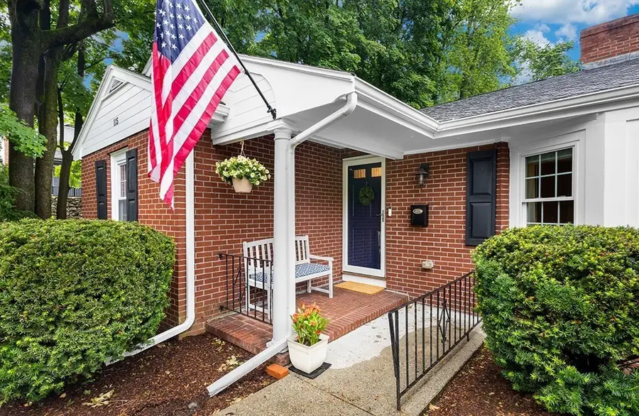 115 Walnut Street, Dedham, MA 02026 - #2