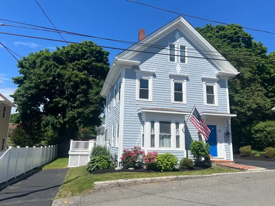 30 Chapel Street #B, Gloucester, MA 01930 - #2