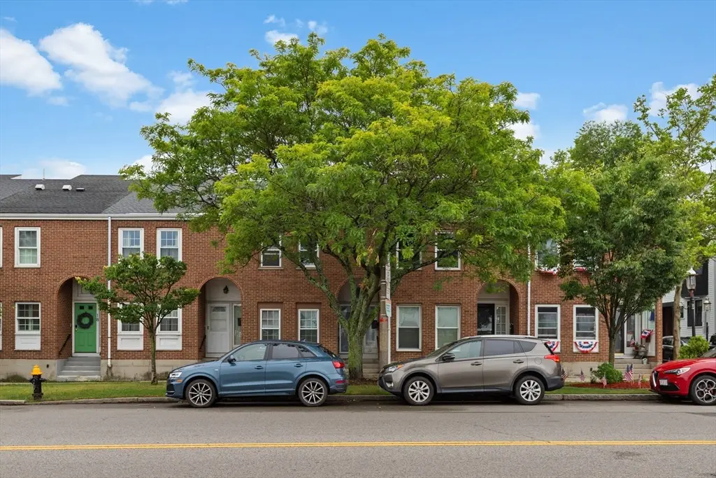 22 Austin St, Boston, MA 02129 - #1