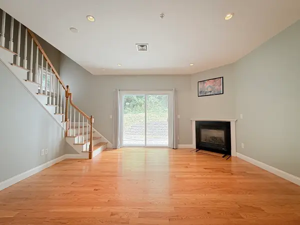 11 Brookside Road #6, Braintree, MA 02184