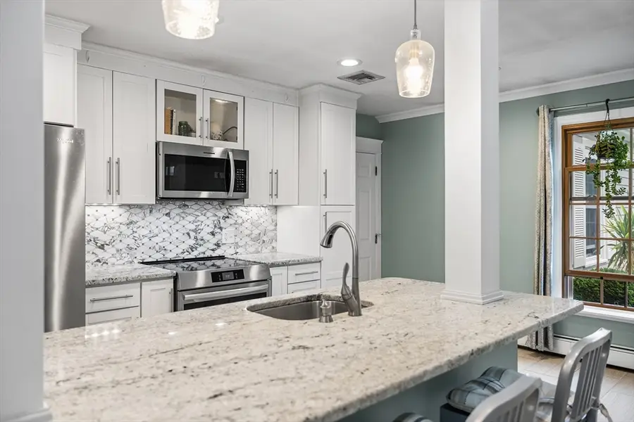 45 Cliff Dr #B, Taunton, MA 02780 - #3
