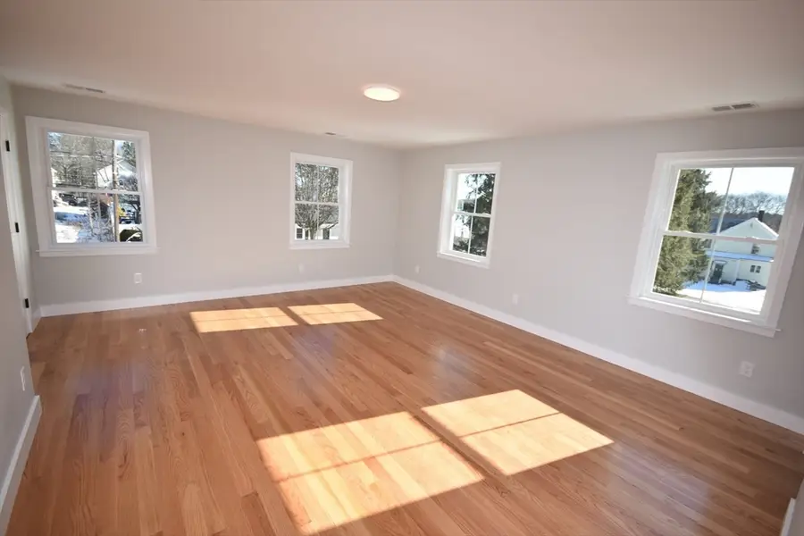 28. Fairview Avenue, Ipswich, MA 01938 - #3