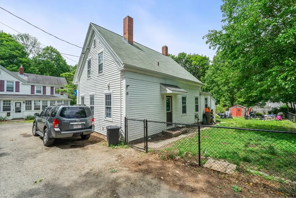 18 Bolton Pl, Bridgewater, MA 02324 - #1