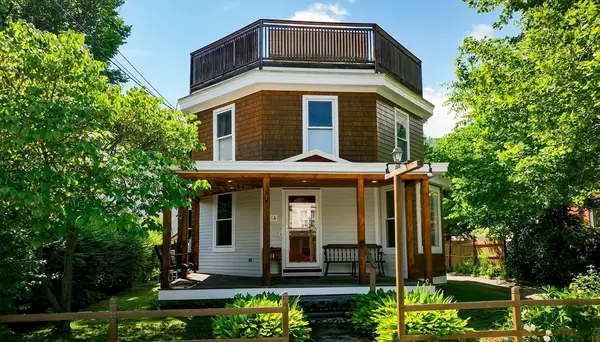 14 Main St, Shelburne, MA 01370