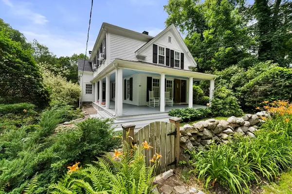 807 Summer St, Marshfield, MA 02050