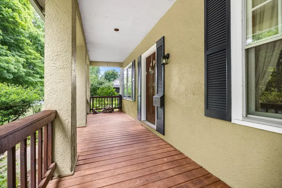 62 Circle Rd, Longmeadow, MA 01106 - #2
