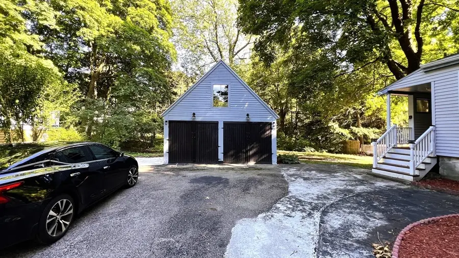 6 Oakland Circle, Wellesley, MA 02481 - #3