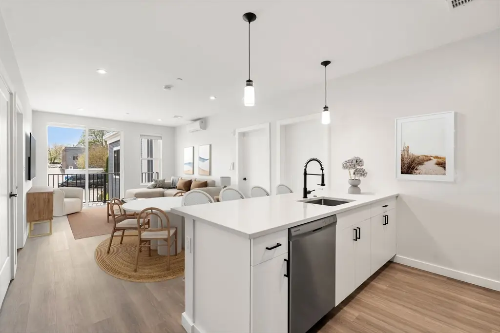 10 Somerset #203, Winthrop, MA 02152 - #1