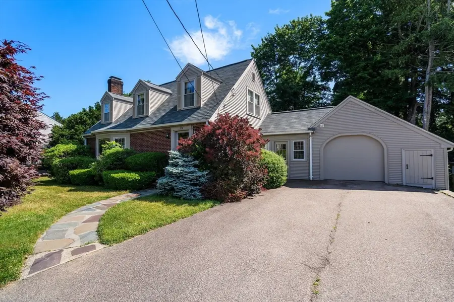 278 Common St, Walpole, MA 02081 - #2
