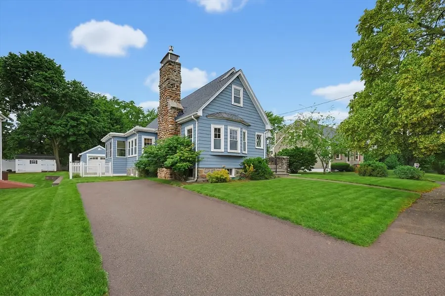255 Madison St, Dedham, MA 02026 - #2