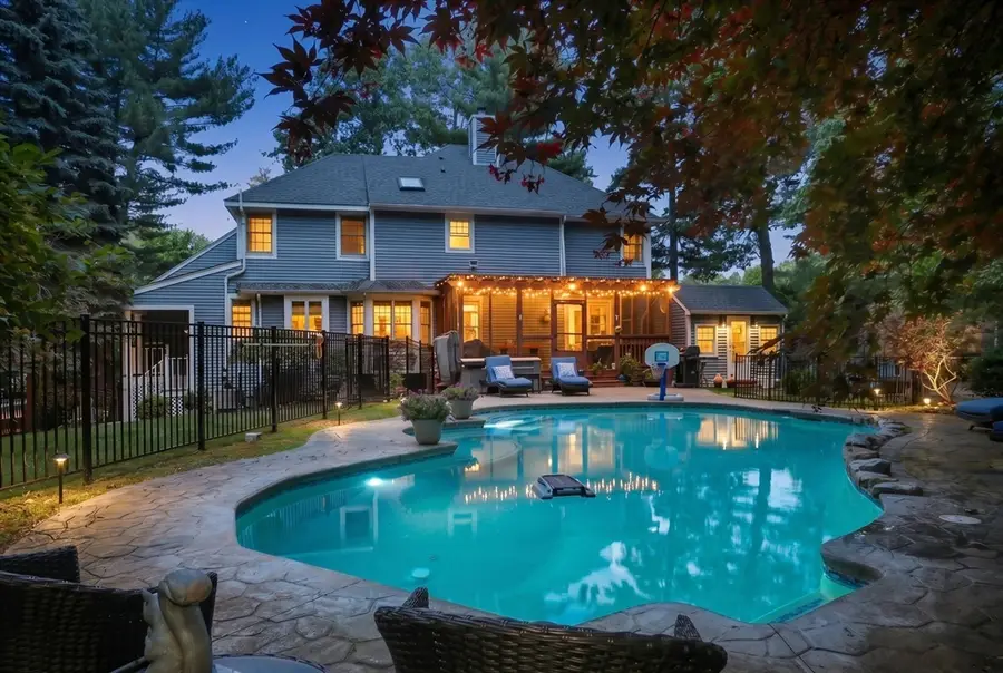 4 Burnham Dr, North Reading, MA 01864 - #2